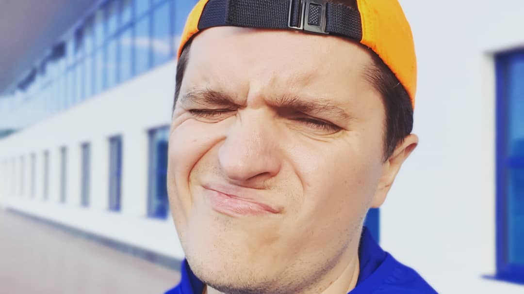 Знову послали: відомий ведучий вирішив судитися з МАУ