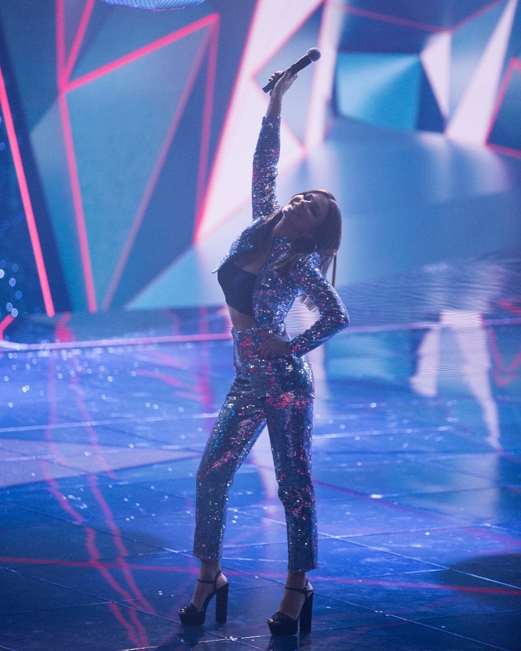 "Скоро": Ані Лорак анонсувала виступ в Україні