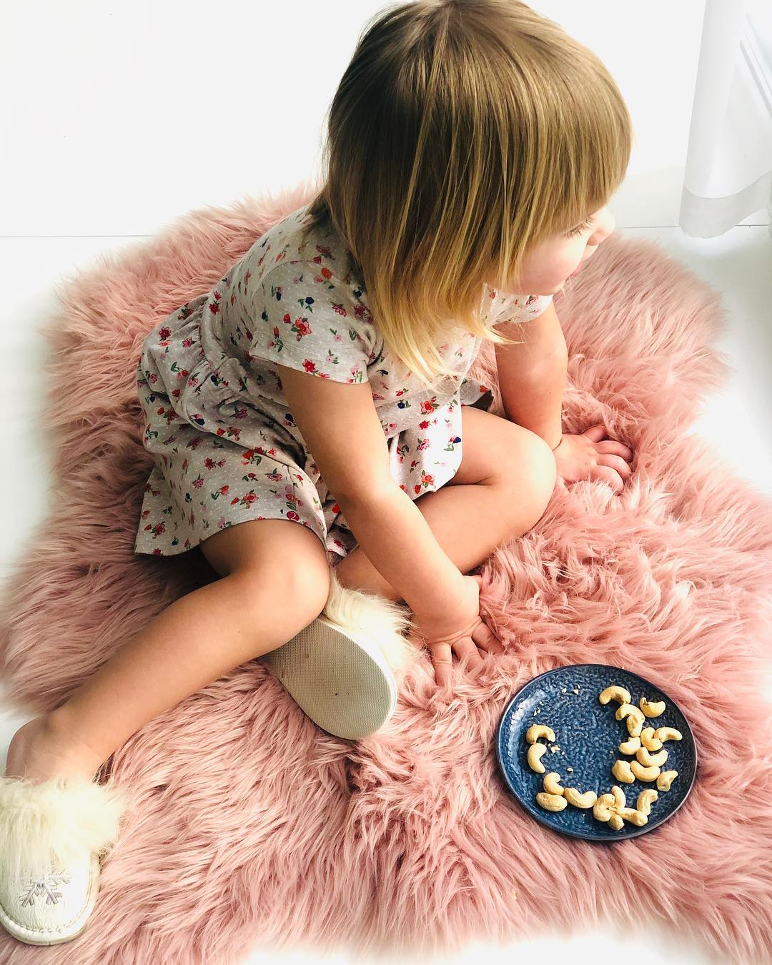 Не нужно заставлять: Анита Луценко рассказала о питании маленькой дочки