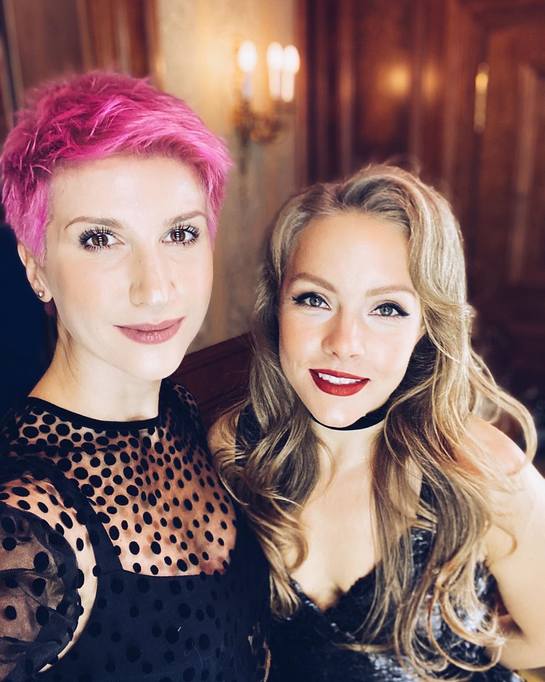 С новой прической и в роскошном платье: Анита Луценко покорила стильным выходом