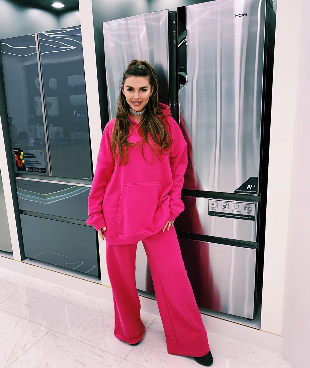 Устала с ними: Анна Седокова откровенно рассекретила свой лишний вес