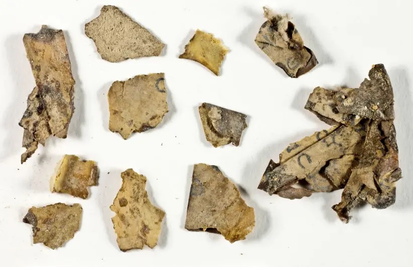 Археологи виявили біблійні сувої і найстаріший у світі кошик