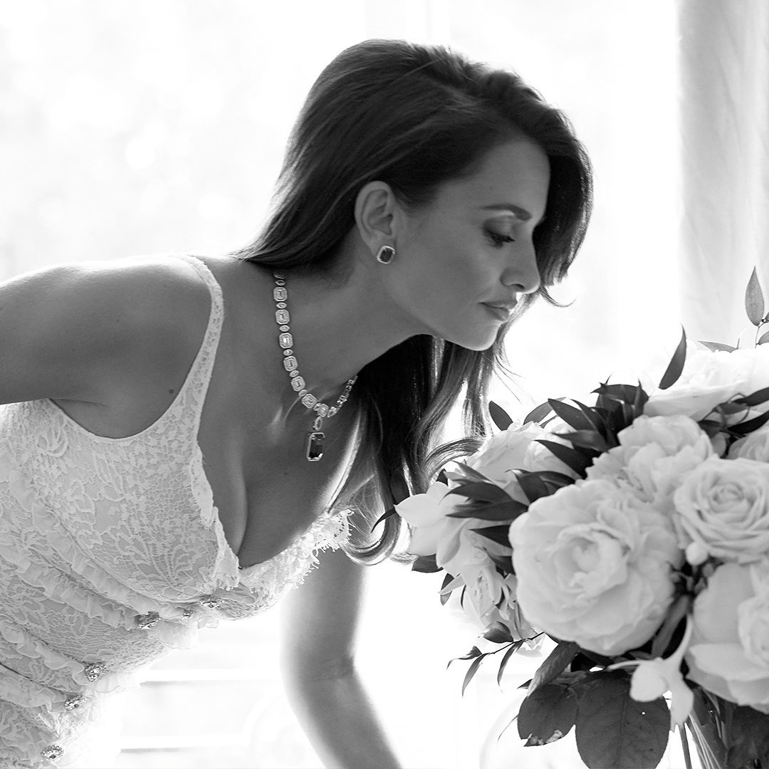 Чистая роскошь: Пенелопа Крус представила изысканную коллекцию украшений Swarovski