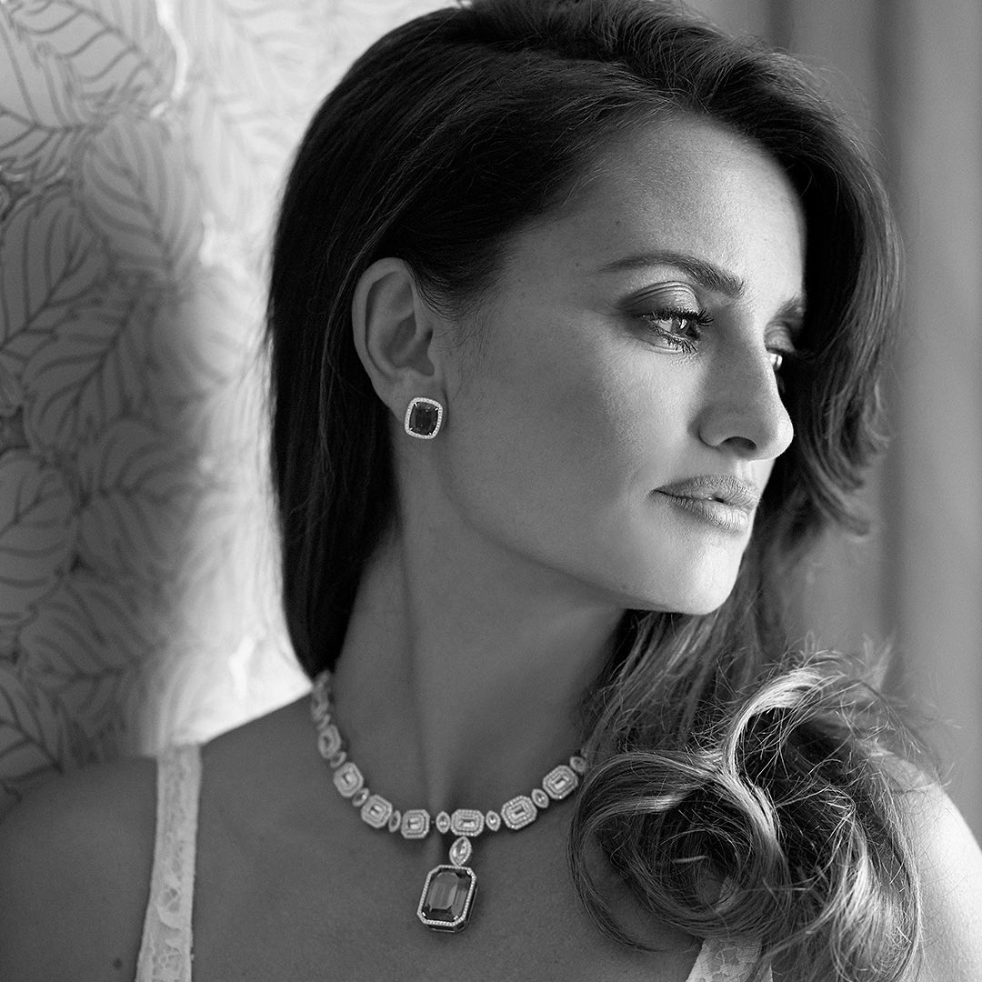 Чистая роскошь: Пенелопа Крус представила изысканную коллекцию украшений Swarovski