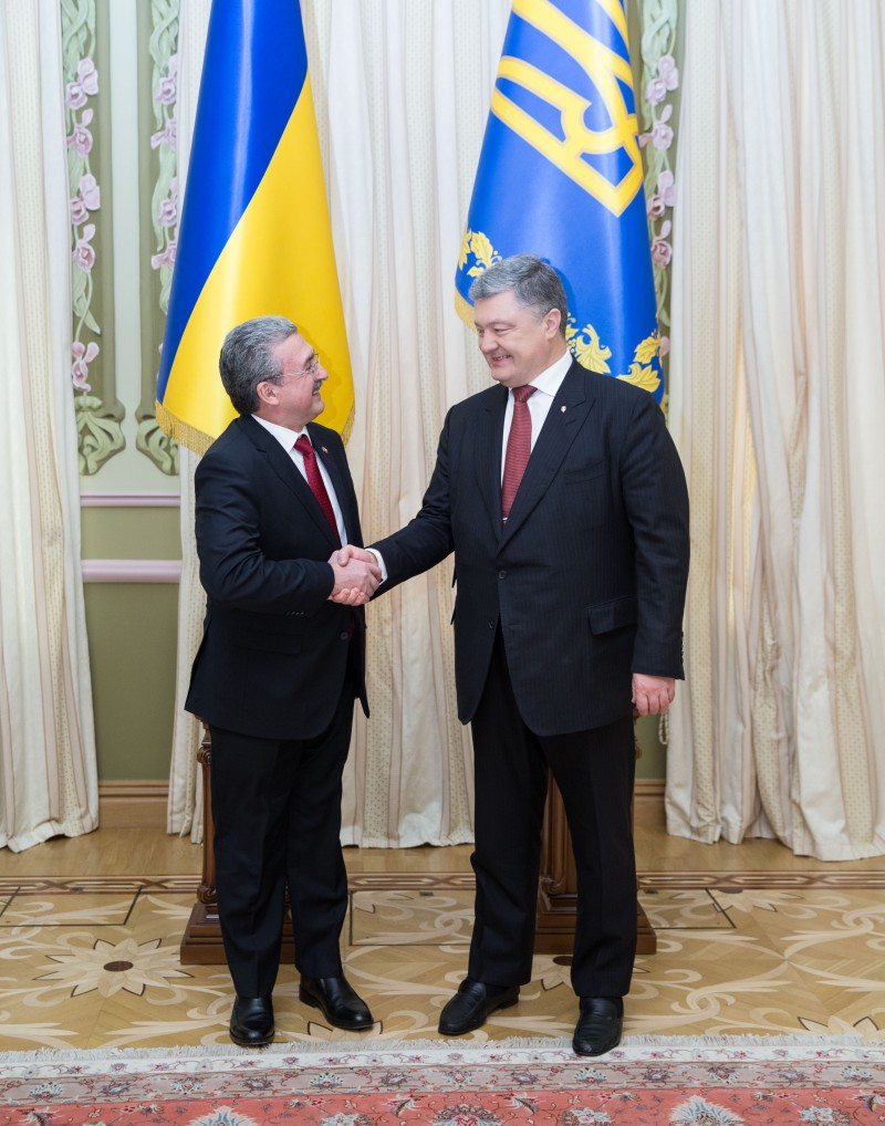 Порошенко прийняв вірчі грамоти у послів Гватемали, Чилі та Мавританії