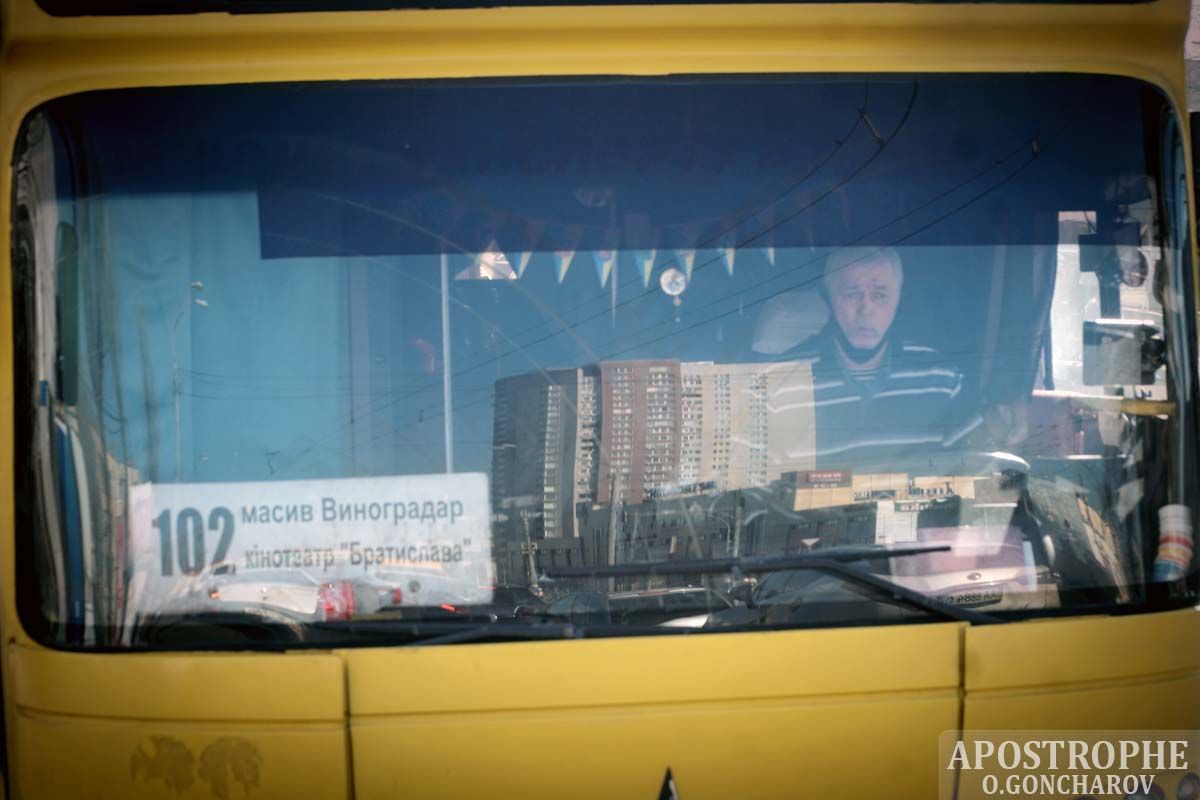 Карантин не перешкода: у Києві водії громадського транспорту їздять без масок