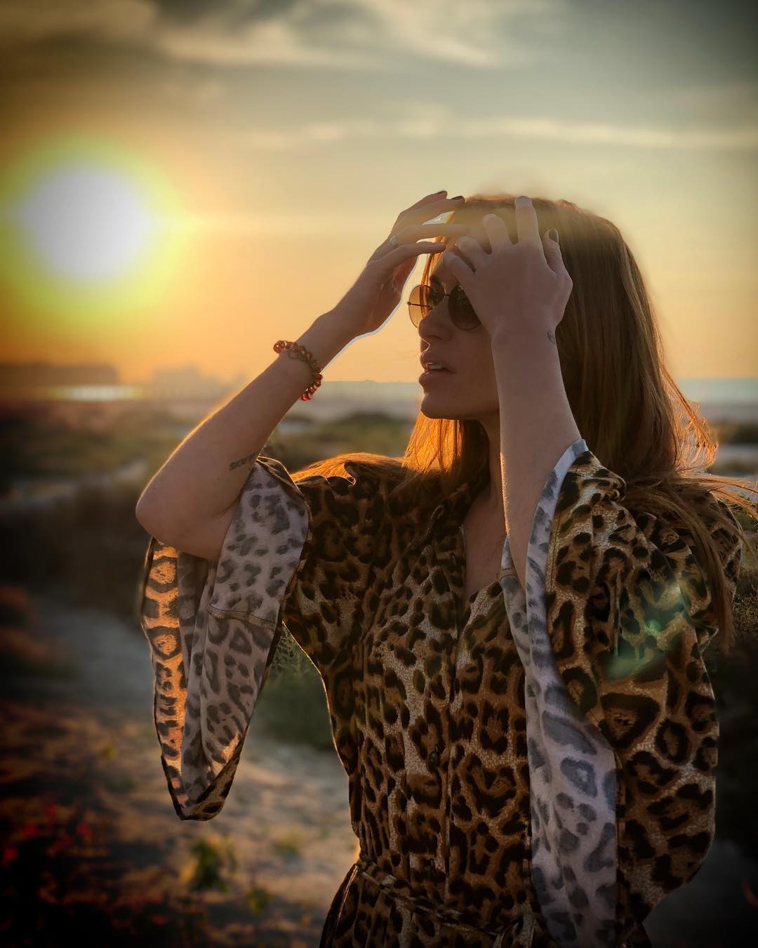 Яркие и красивые: Слава Каминская восхитила фанов семейными фото с отдыха