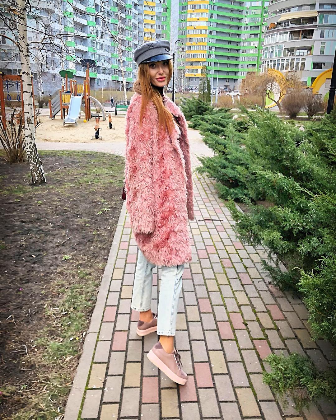 Стильна Слава Камінська