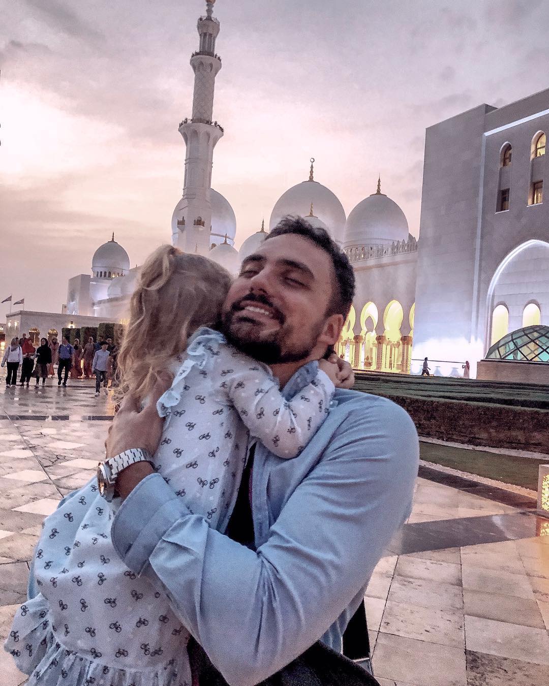 Чоловік Слави Камінської з їх дочкою Лаурою