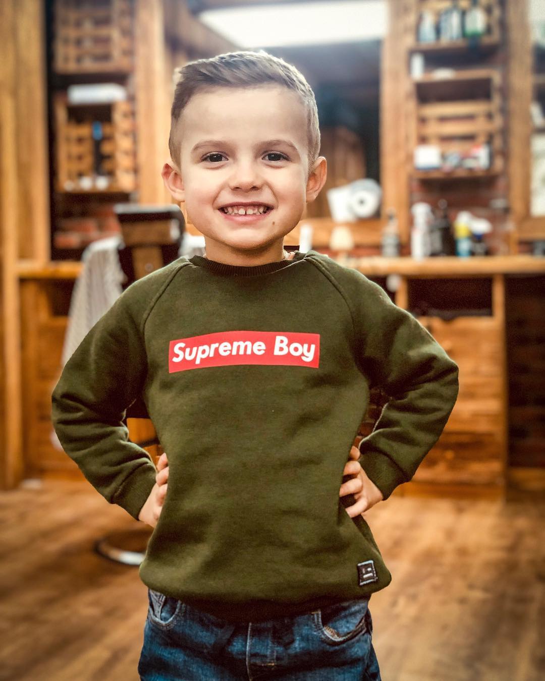 Син Слави Камиснкой