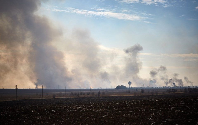 Ситуация в Балаклее: в Минобороны сообщили об уменьшении площади пожара