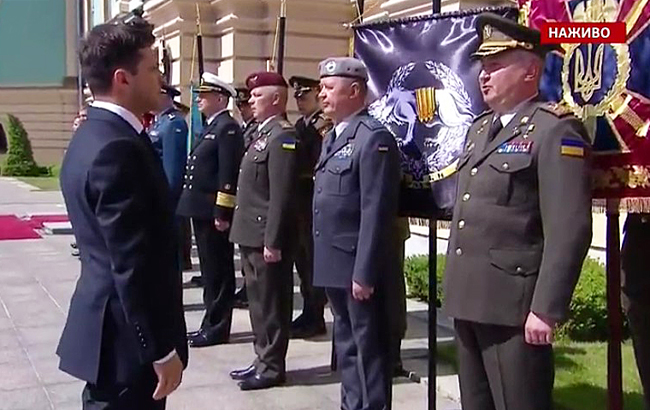 Командование ВСУ и руководители силовых структур были представлены президенту Зеленскому.