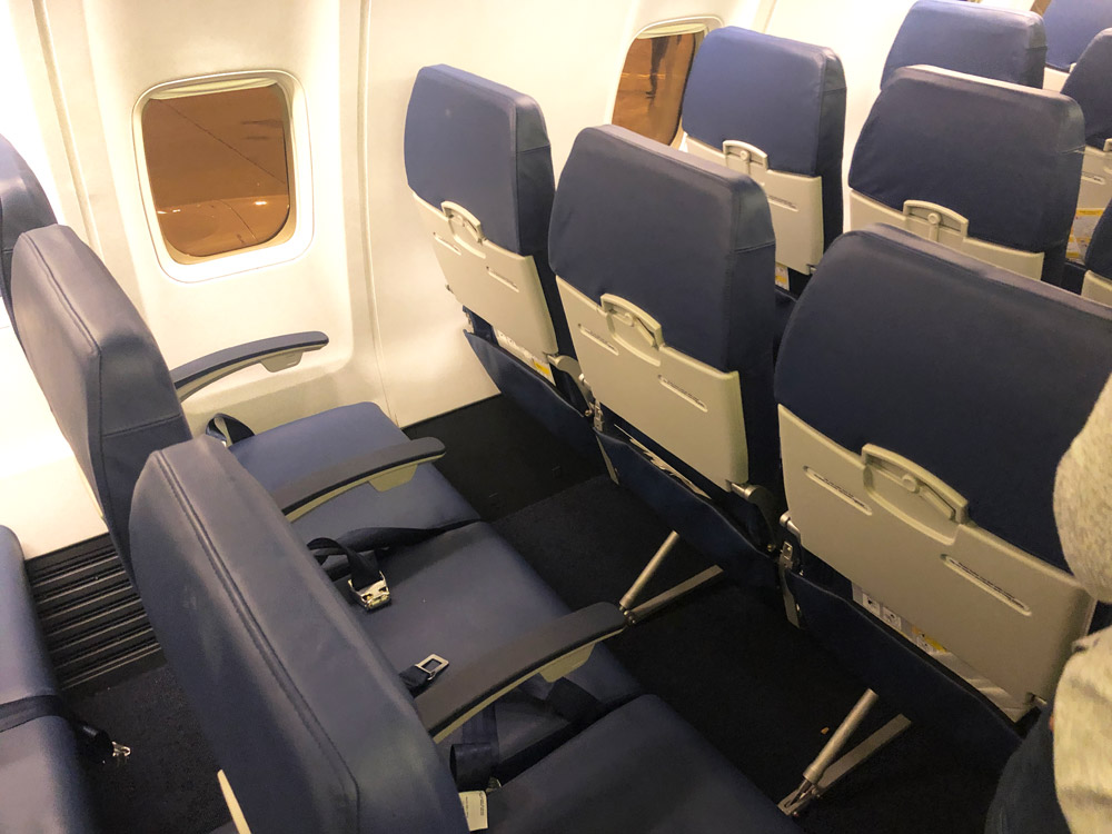 Тонкие кресла и легкий дизайн: в сеть попали фото самолета нового украинского лоукостера