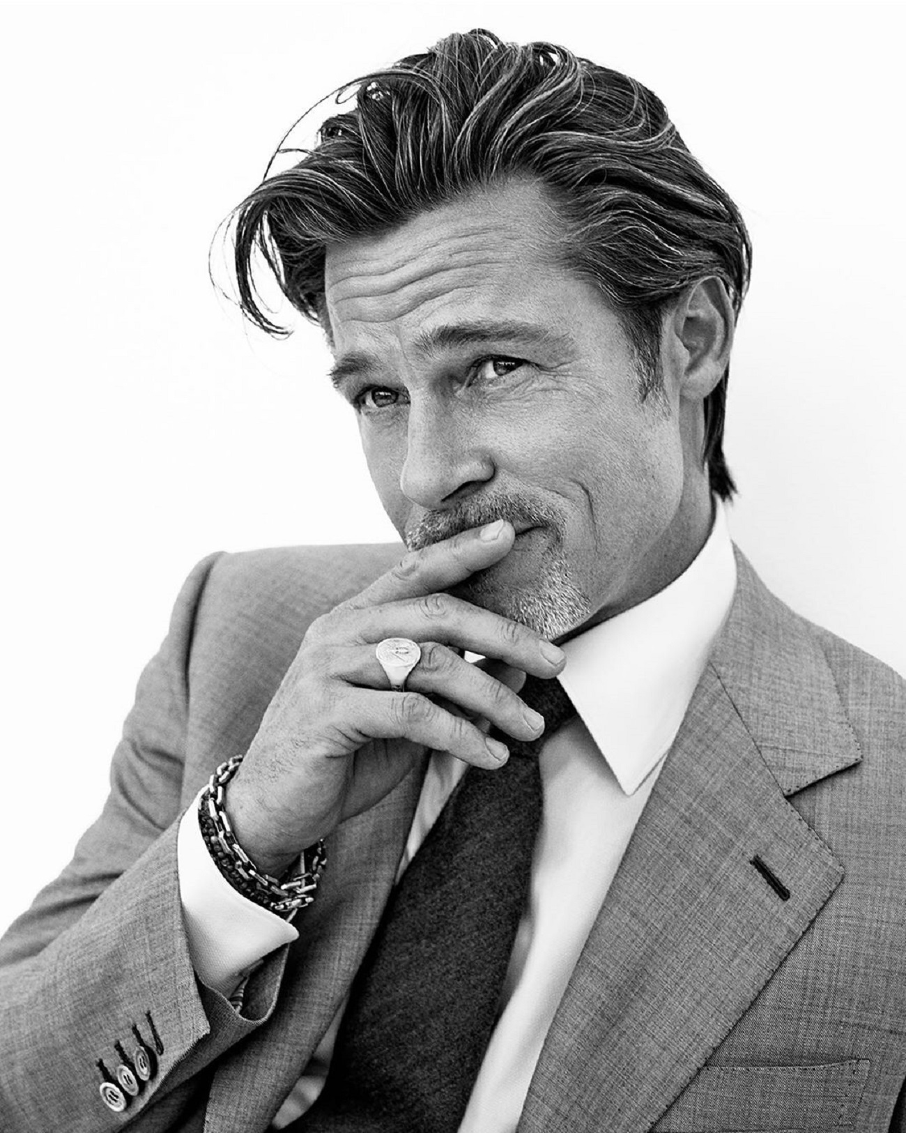 Новий роман йому на користь: 56-річний Бред Пітт захопив мережу молодшим зовнішнім виглядом