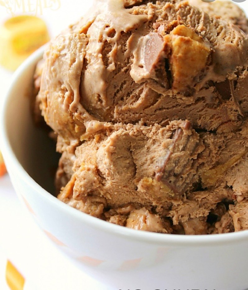 Соблазнительная гимнастка: Бритни Спирс демонстрирует удивительную пластику и стройное тело (видео)