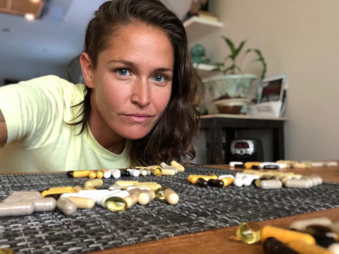 Екс-дружина Джонні Деппа була помічена за жарким поцілунком з онкохворою жінкою