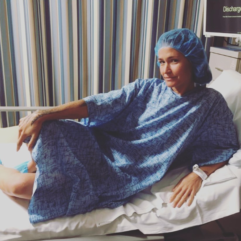 Екс-дружина Джонні Деппа була помічена за жарким поцілунком з онкохворою жінкою