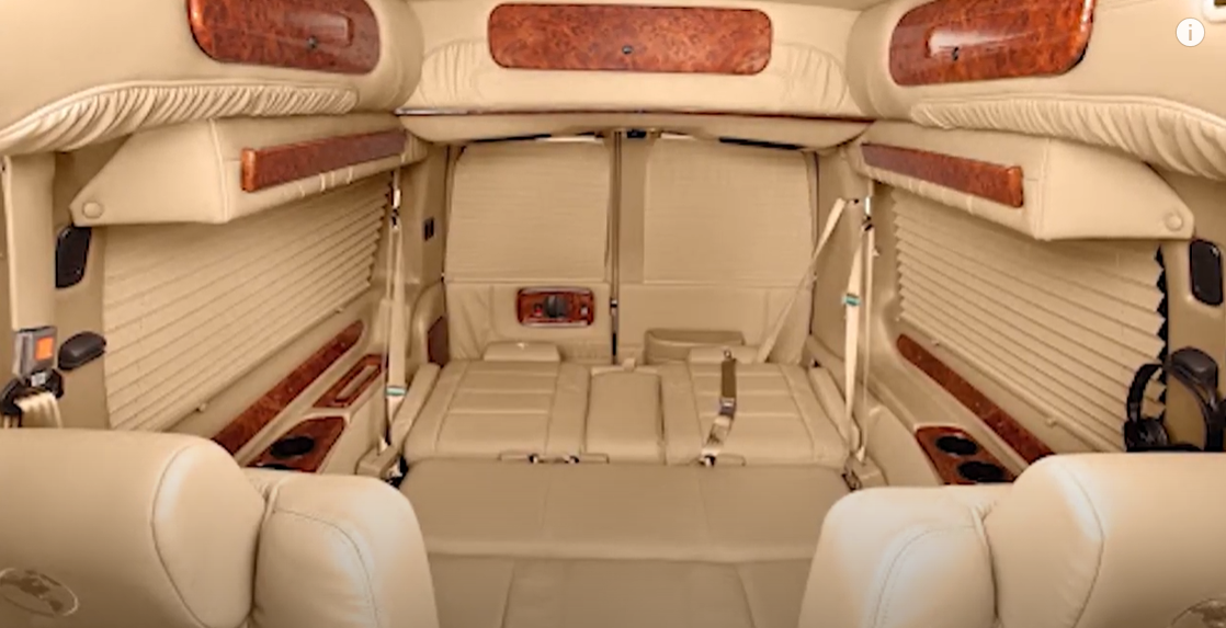 Появились фото авто-&quot;звездовоза&quot; Поляковой за три миллиона