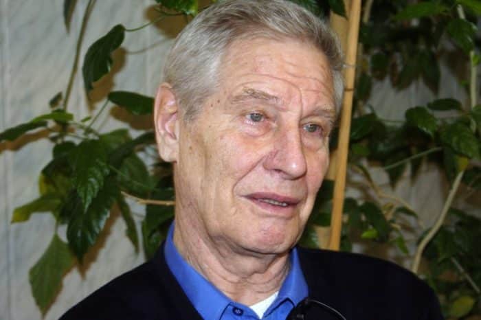 Звезда &quot;Неуловимых мстителей&quot; и &quot;Баллады о солдате&quot; экстренно госпитализирован