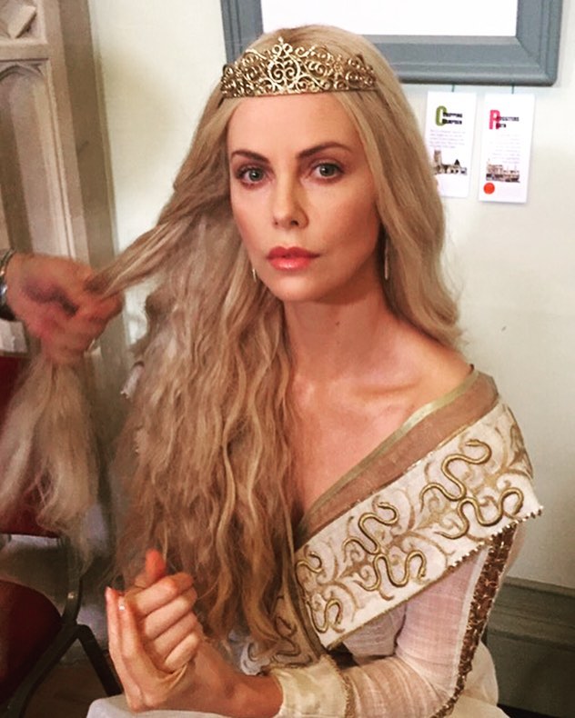 Instagram vs Реальність: 44-річна Шарліз Терон показала, як виглядає в звичайному житті