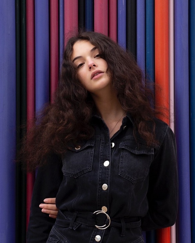 Вся в маму: дочка Моніки Беллуччі захопила красою рекламної кампанії Dolce &amp; Gabbana