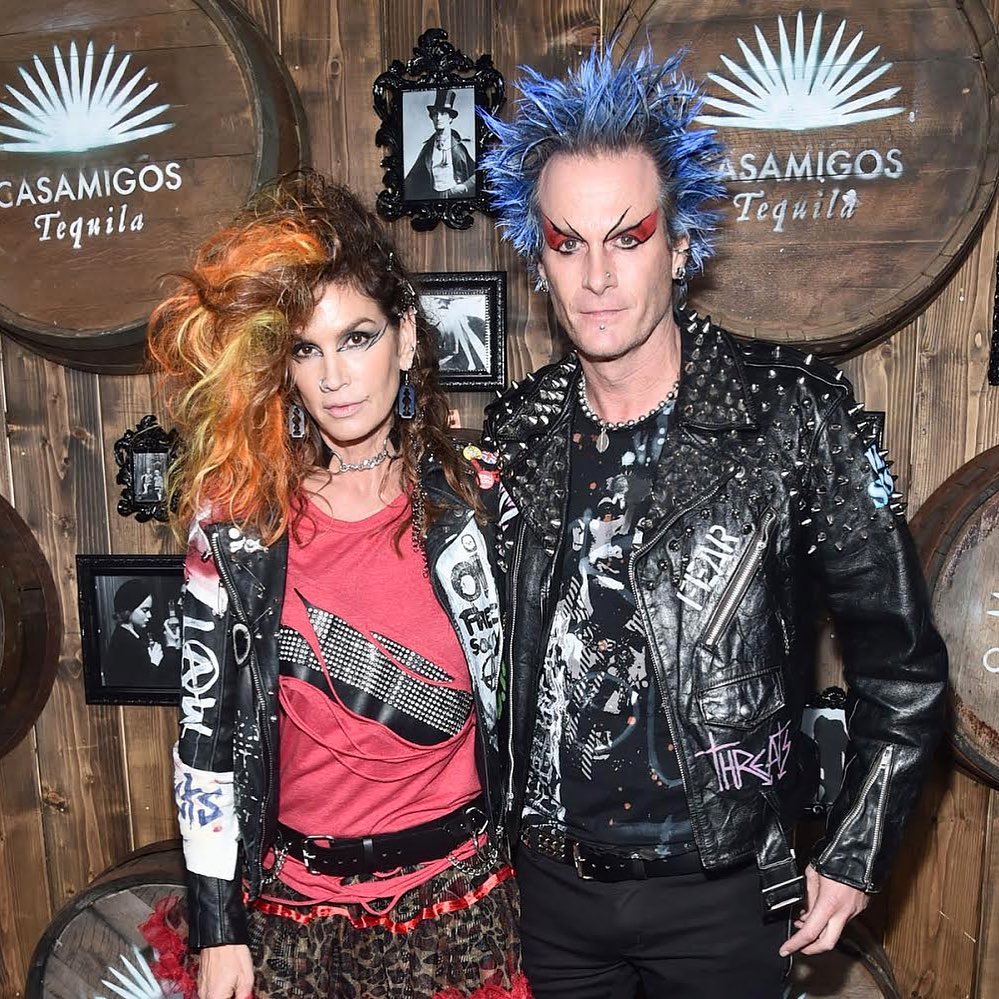 Закохані, як підлітки: Сінді Кроуфорд зворушила мережу романтичним фото з чоловіком