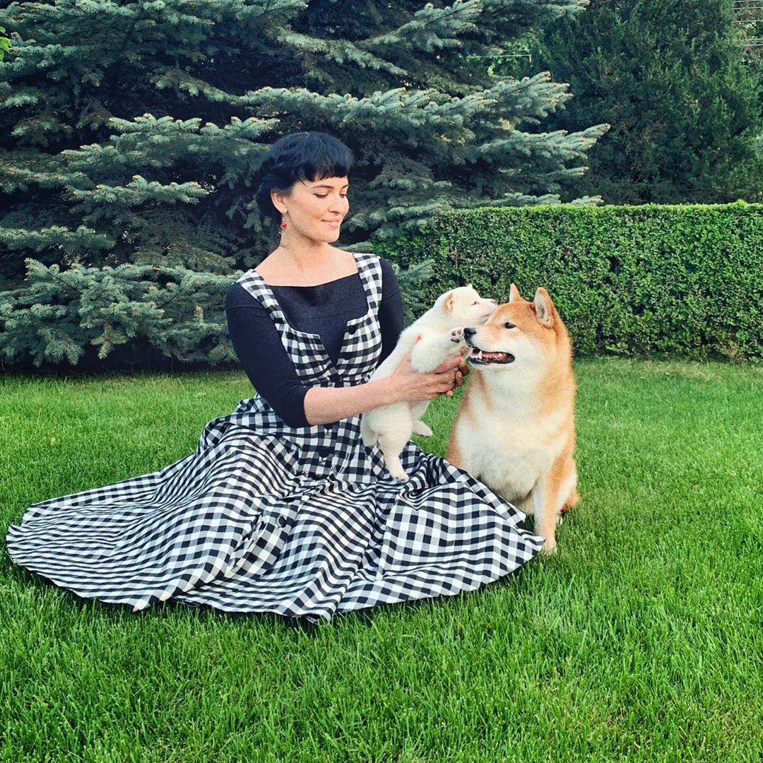 "Аист оставил подарочек": Даша Астафьева показала нового члена семьи