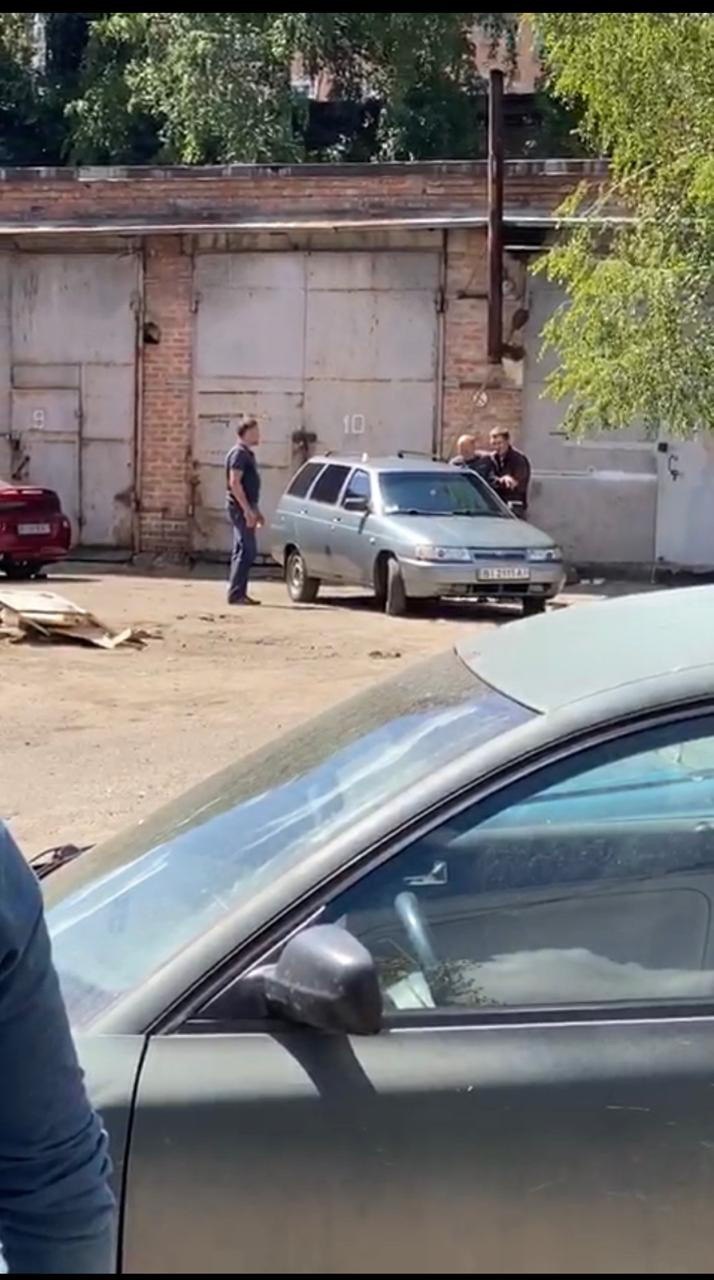 "Полтавський терорист" із заручником їде в сторону Києва: фото небезпечного автомобіля