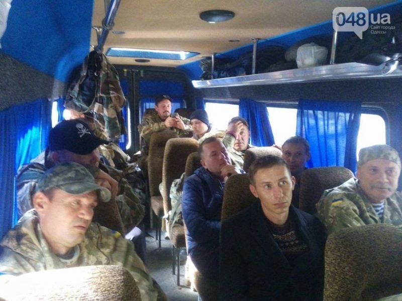 У центрі Одеси військові перекрили дорогу на знак протесту