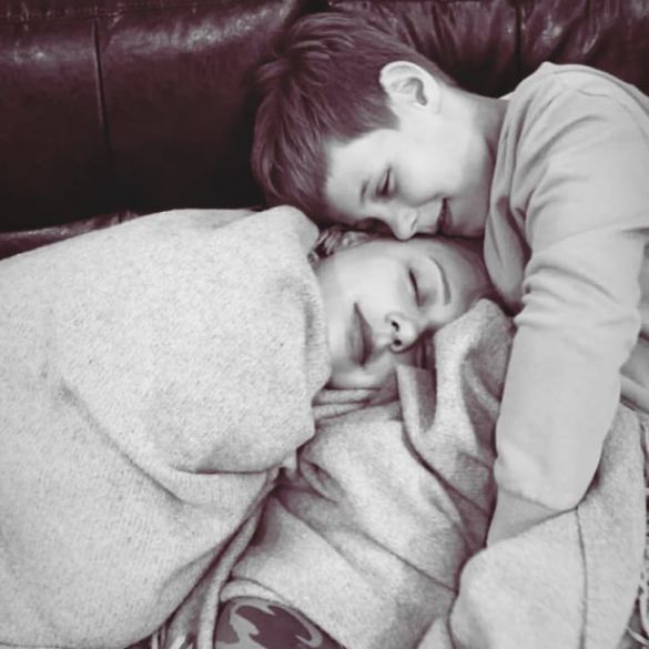 Сын Тины Кароль отпраздновал 10-летие в Англии: трогательное видео