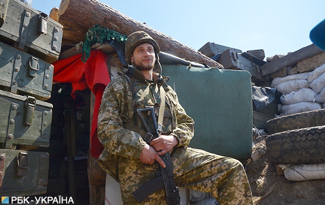 "Тиха" війна: як б'ються і на що сподіваються захисники Авдіївської промзони