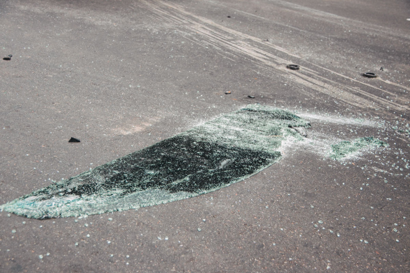 У Києві дівчина на Audi влетіла в два автомобіля і двічі перекинулася