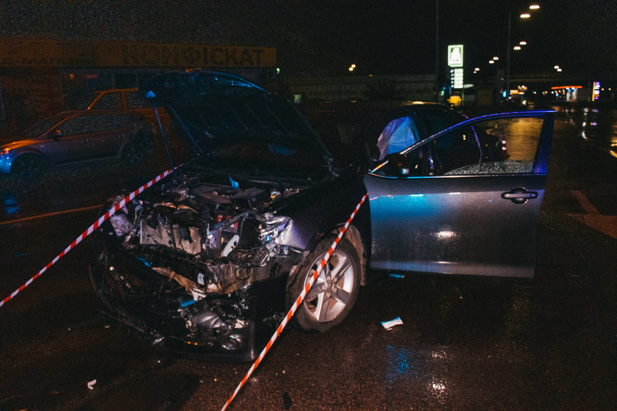 Жуткое ДТП в Киеве: пьяный нацгвардеец устроил погоню с полицией и протаранил такси