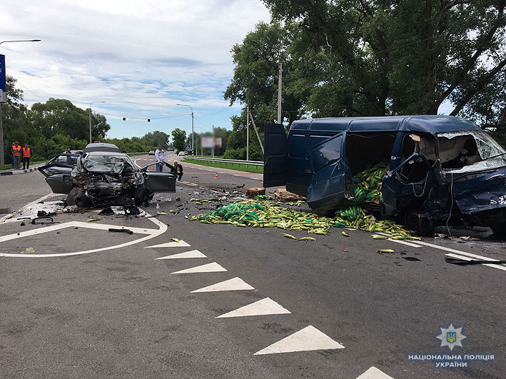 Під Черніговом зіткнулися два автомобілі, троє загиблих