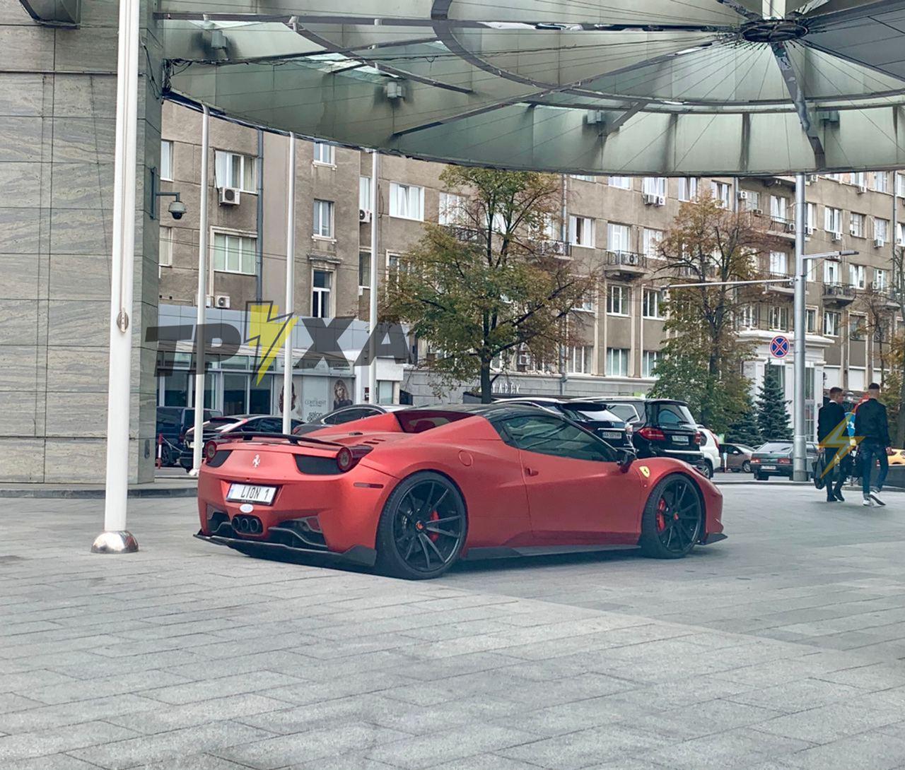 У Харкові помітили одне з найдорожчих авто в світі: відео ексклюзивного спорткара