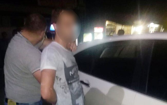 У Донецькій області затримали банду за шахрайство відносно переселенців