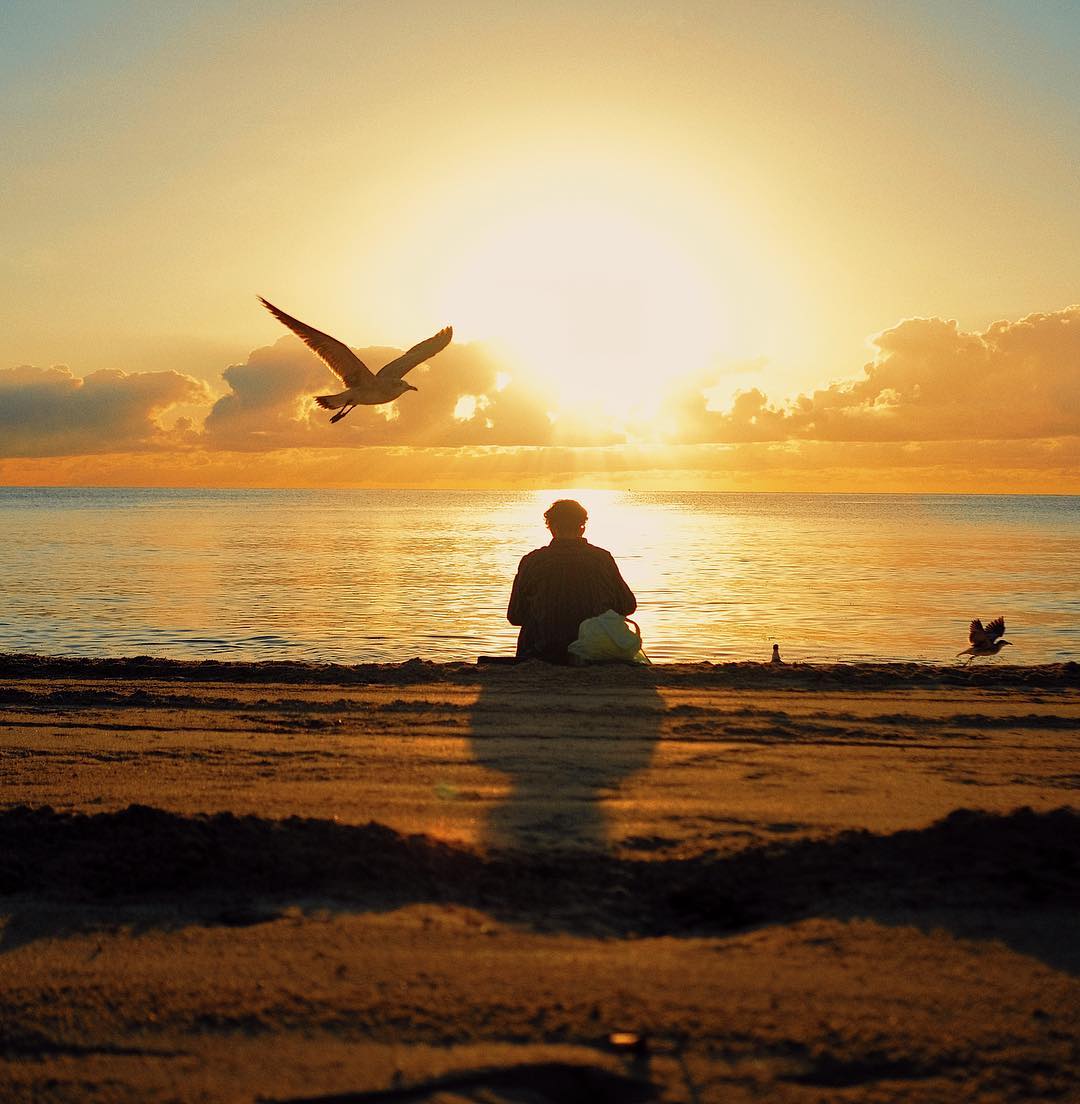 "Стюардеса по імені Слава": солістка НеАнгелів захопила ефектним образом