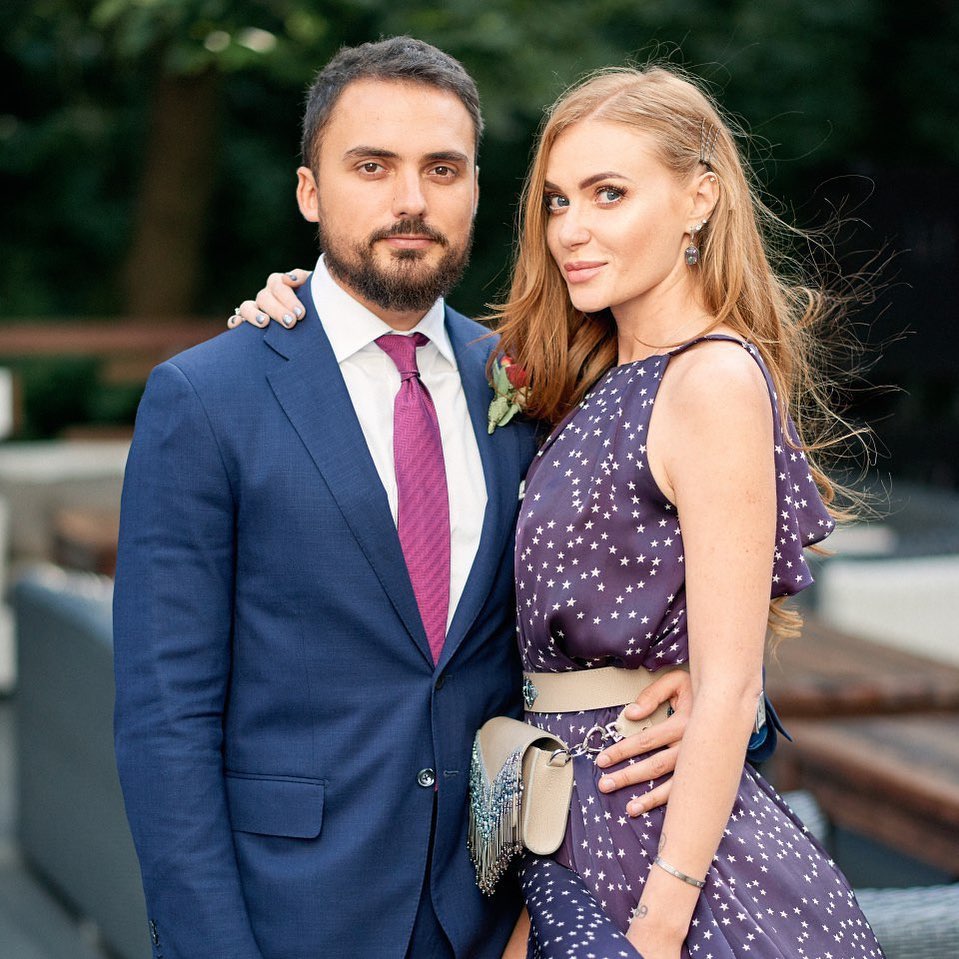 Слава из НеАнгелов разводится: паре дали время помириться