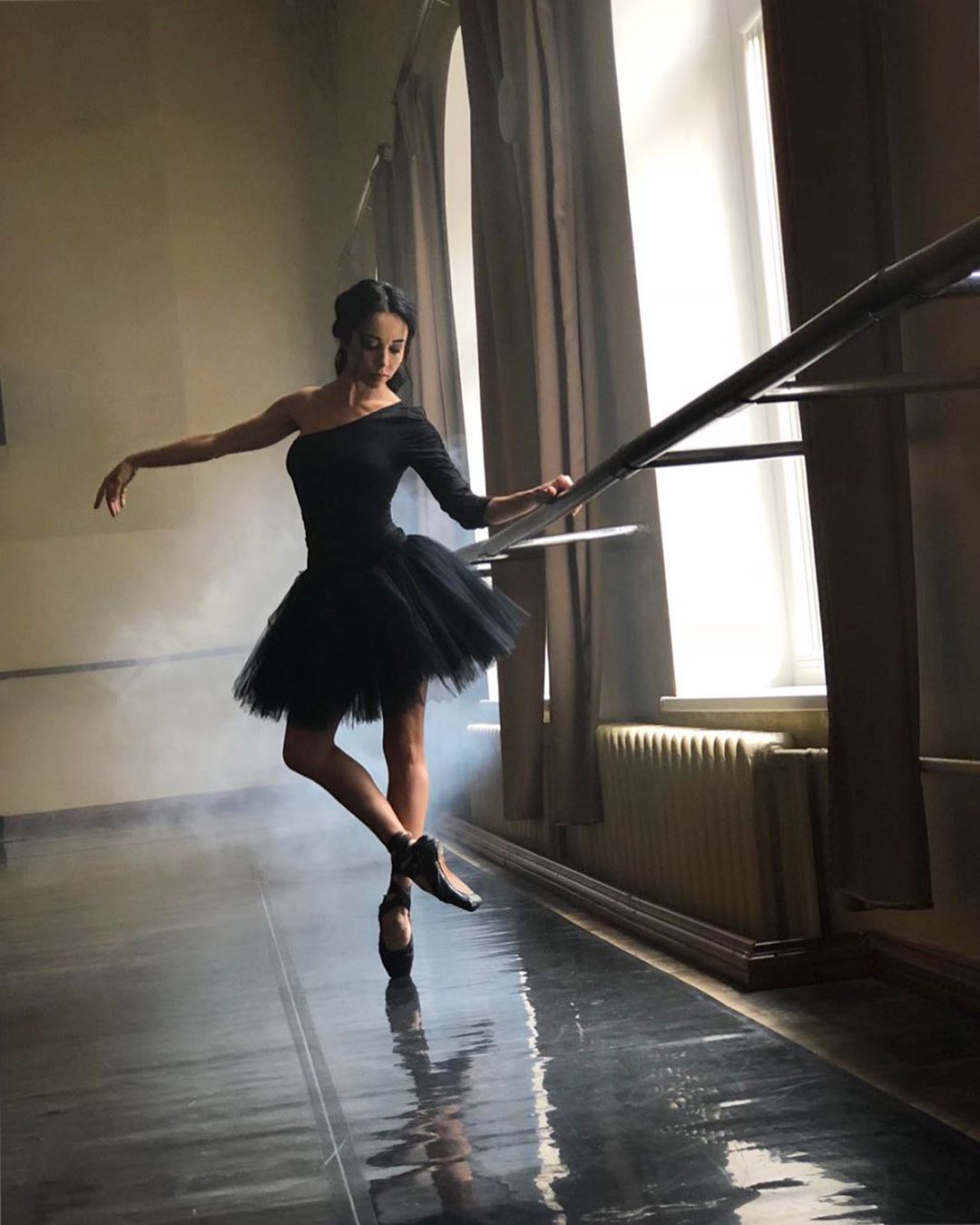 &quot;Меня называли Дженнифер Лопес&quot;: Екатерина Кухар рассказала, как держит себя в отличной форме