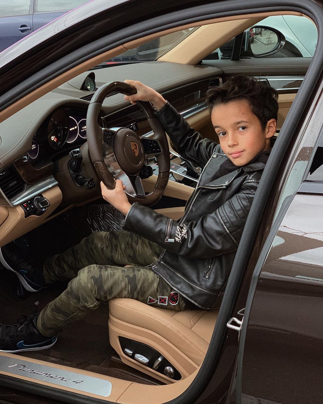 Маленьке диво: Катерина Кухар нарешті показала молодшу донечку Настусю