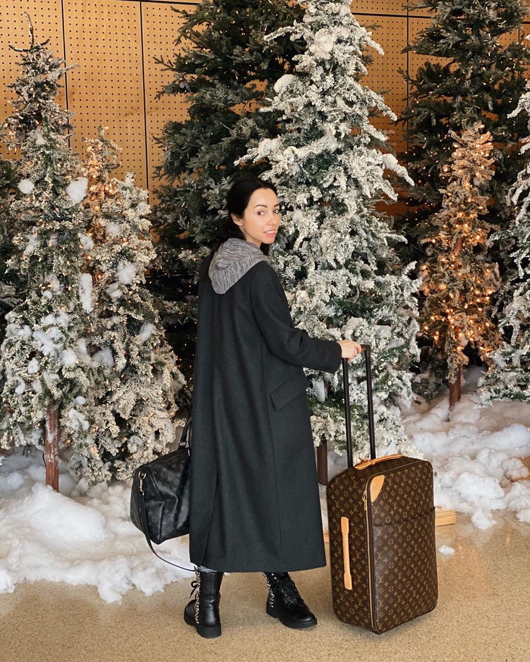 &quot;Как так ноги можно выкрутить&quot;: Кухар озадачила сеть &quot;странным&quot; расположением ног