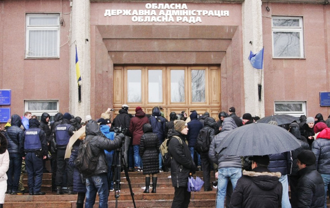 В Николаеве требовали прозрачного расследования смерти Волошина и отставки Савченко