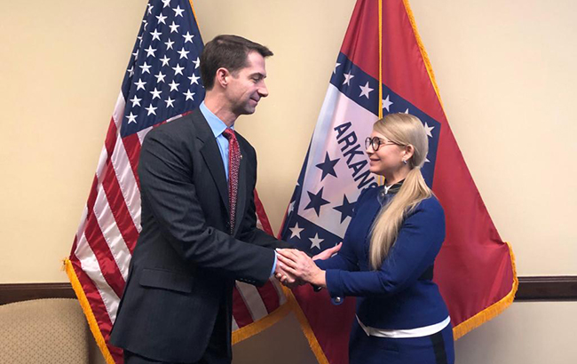 Торгівля впливом: як українська еліта намагається здобути підтримку США