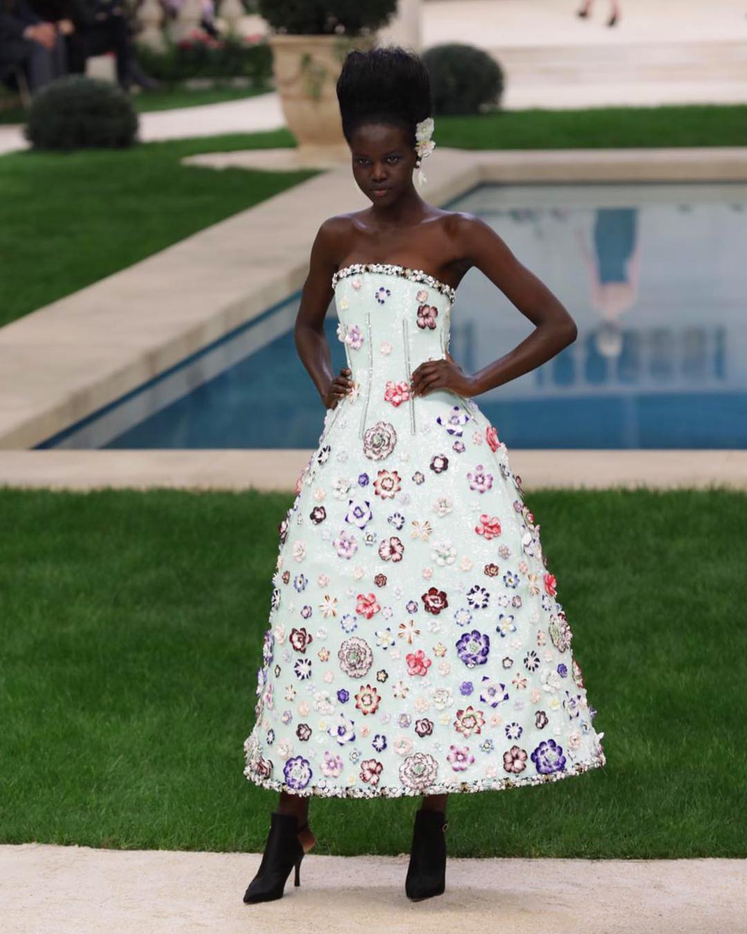 Адут Акеч на показі CHANEL