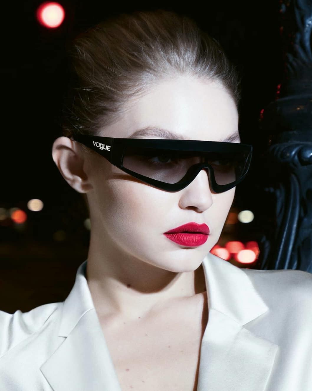 В стиле большого города: Джиджи Хадид разработала линию солнцезащитных очков