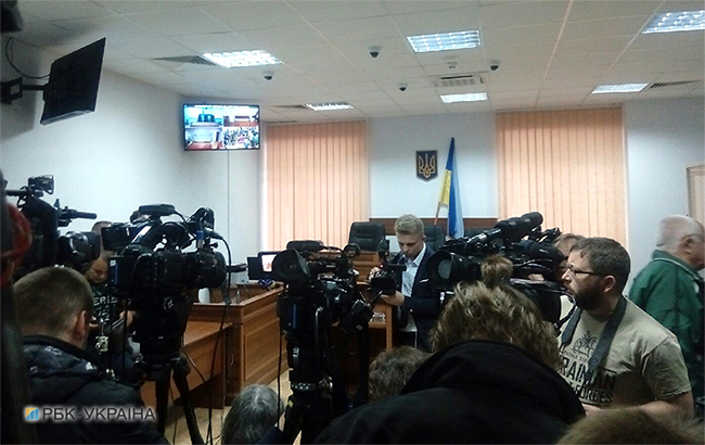 Суд відклав розгляд клопотання про продовження тримання під вартою Савченко