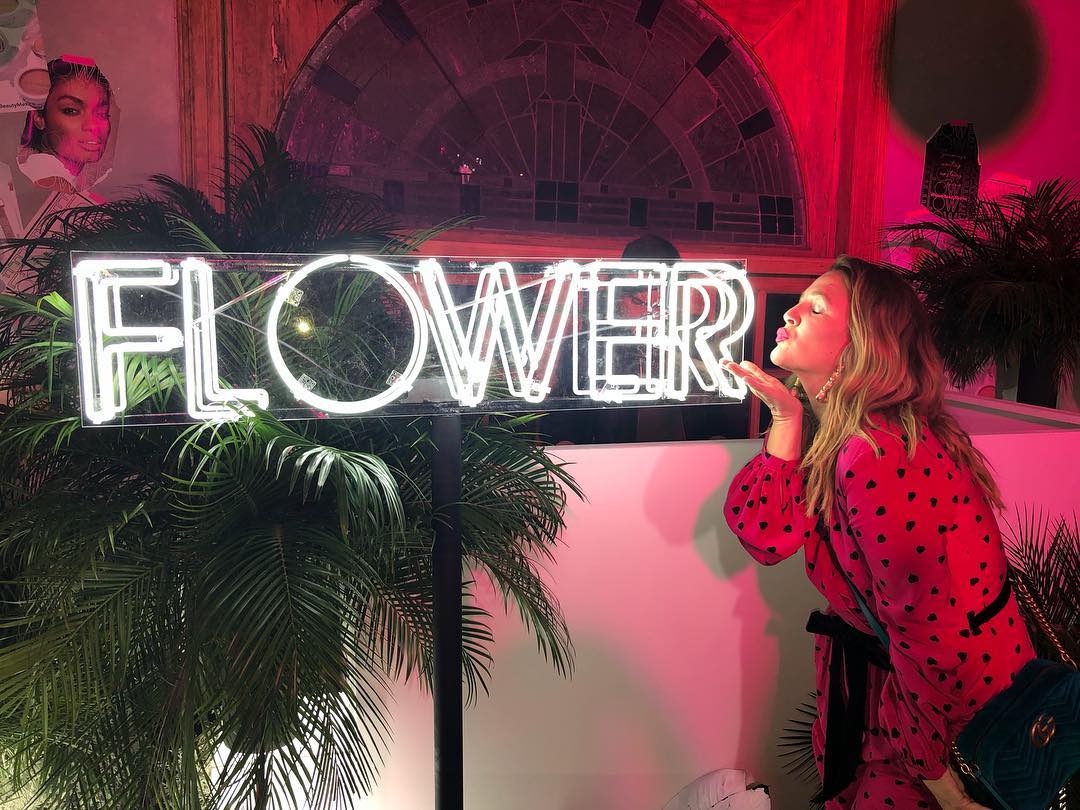 Известная голливудская актриса поразила располневшей фигурой