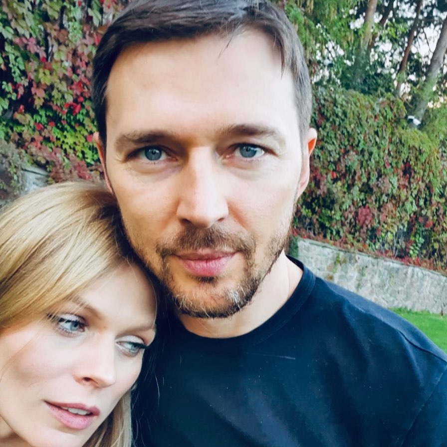 Говорят, это к счастью: Ольга Фреймут поразила схожестью с мужем