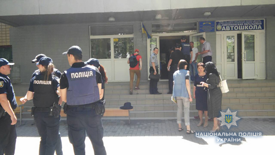 Поліція розслідує масове отруєння учнів у Миколаєві