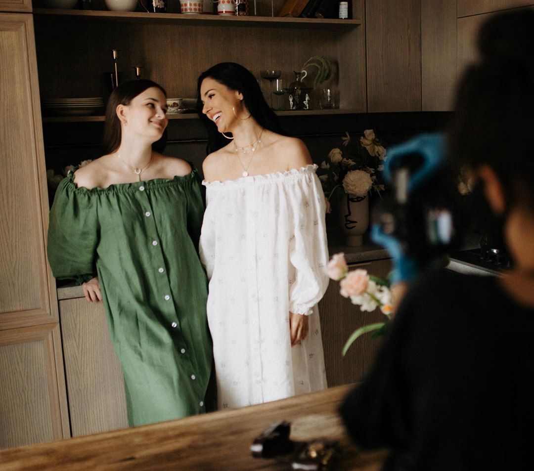 Какая красивая: Маша Ефросинина восхитила редкой фотосессией с 16-летней дочкой